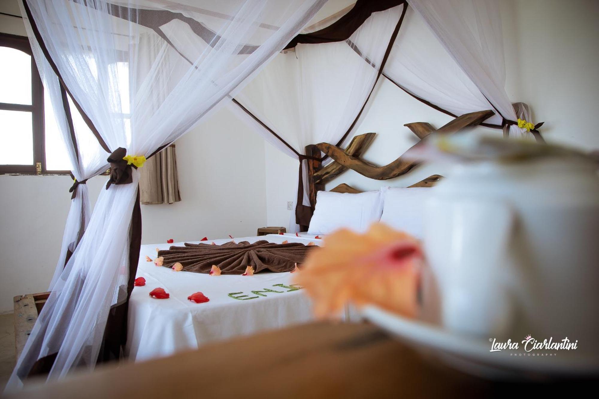 Uroa Zanzibar Vera Beach Hotel By Moonshine Dikoni Zewnętrze zdjęcie